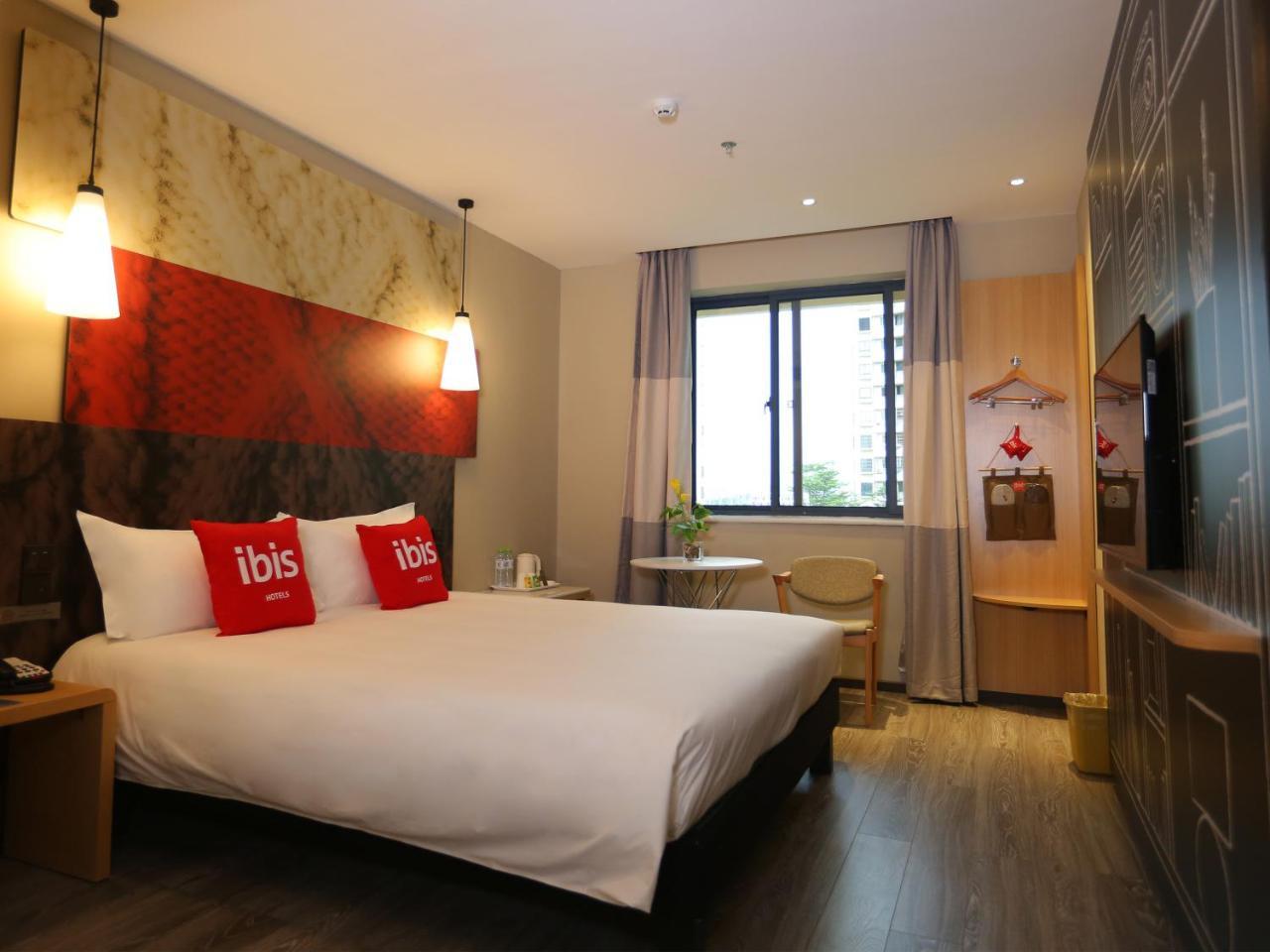 Ibis Haikou Injoy Plaza Hotel Экстерьер фото